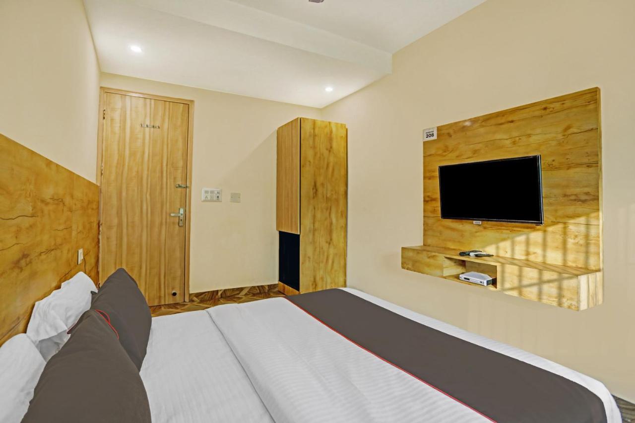 Oyo 81641 Collection O Hotel A1 Residency Nowe Delhi Zewnętrze zdjęcie